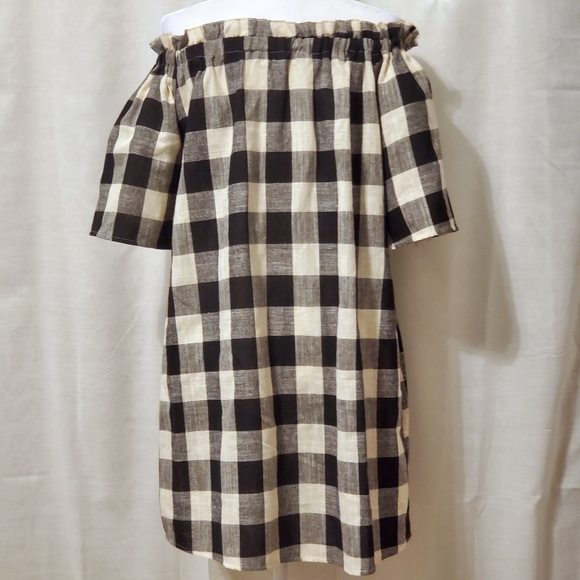 Southern Stitch Buffalo Plaid Off Shoulder Dress - Picture 2 of 6